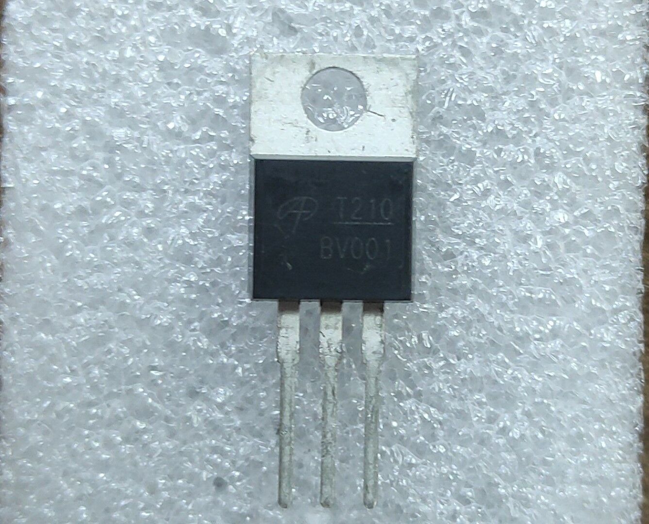 T210 (AOT210L 105A 30V TO220 N-CH POWER TRANSİSTOR MOSFET