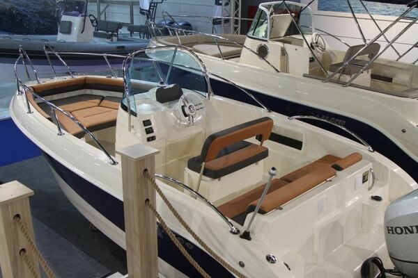 ANIL MARİN 5.80 CC FİBERGLASS TEKNE (ORTADAN KONSOLLU)