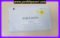 ikinci el piranha ice tab 9 inç 8gb ( ekran da görüntüye zararsız çizikleri var) ÇOK YAVAŞ ÇALIŞIYOR tablet pil 30dk gidiyor