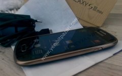 Samsung Galaxy S3 Mini i8200 Cep Telefonu sorunsuz kutulu hafif çizik var faturası var