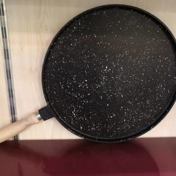 Bondy 35 Cm Basık Döküm Granit Gözleme Tavası