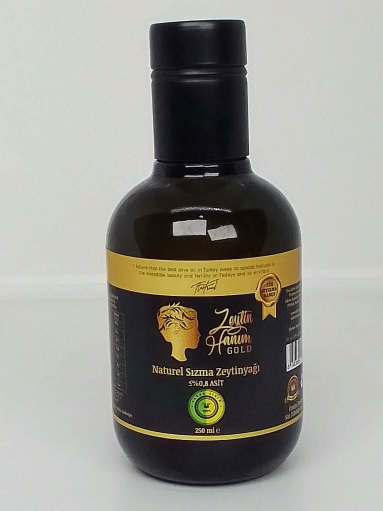 Zeytin Hanım Gold / Düz Sıyırma Bahçe / 250 ml Soğuk Sıkım Natürel Sızma Zeytinyağı  (<=0.8 Asit)