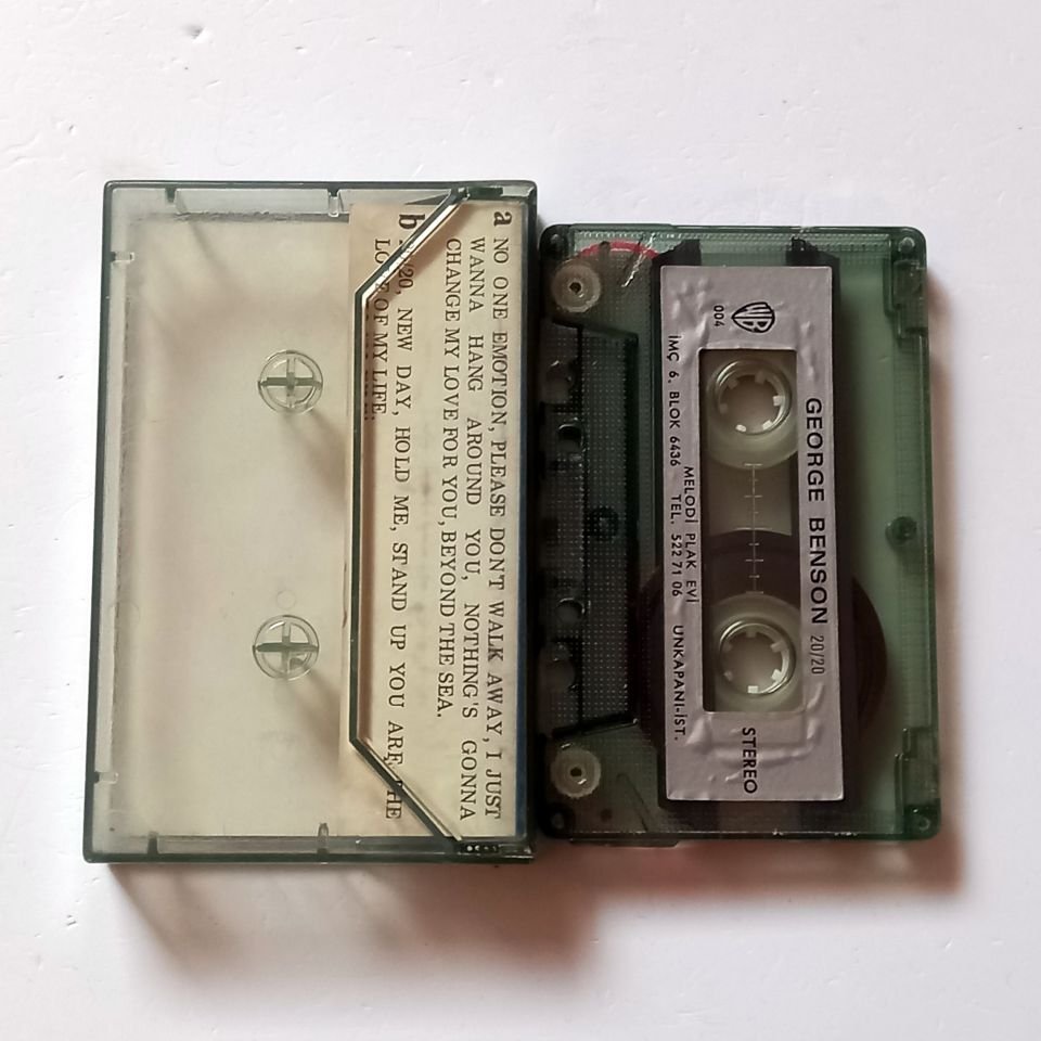 GEORGE BENSON - 20/20 - KASET 2.EL ÇOK NADİR