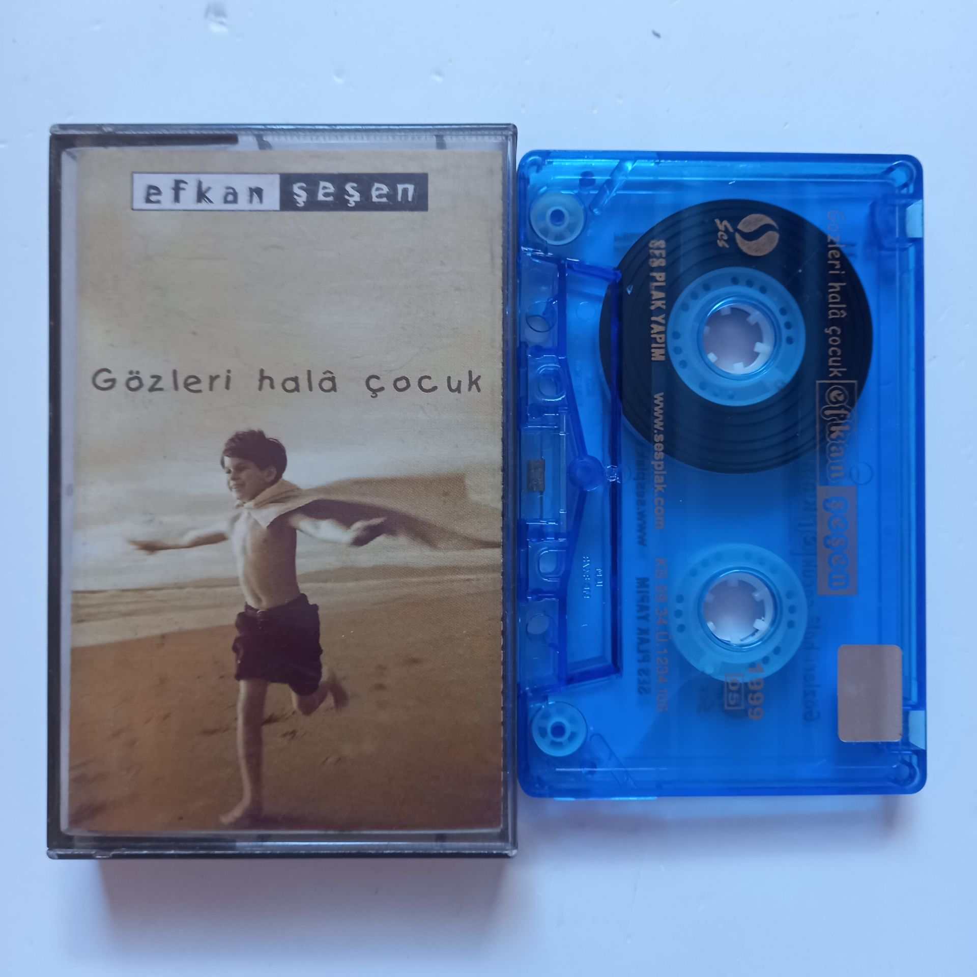 EFKAN ŞEŞEN - GÖZLERİ HALA ÇOCUK (1999) - KASET 2.EL