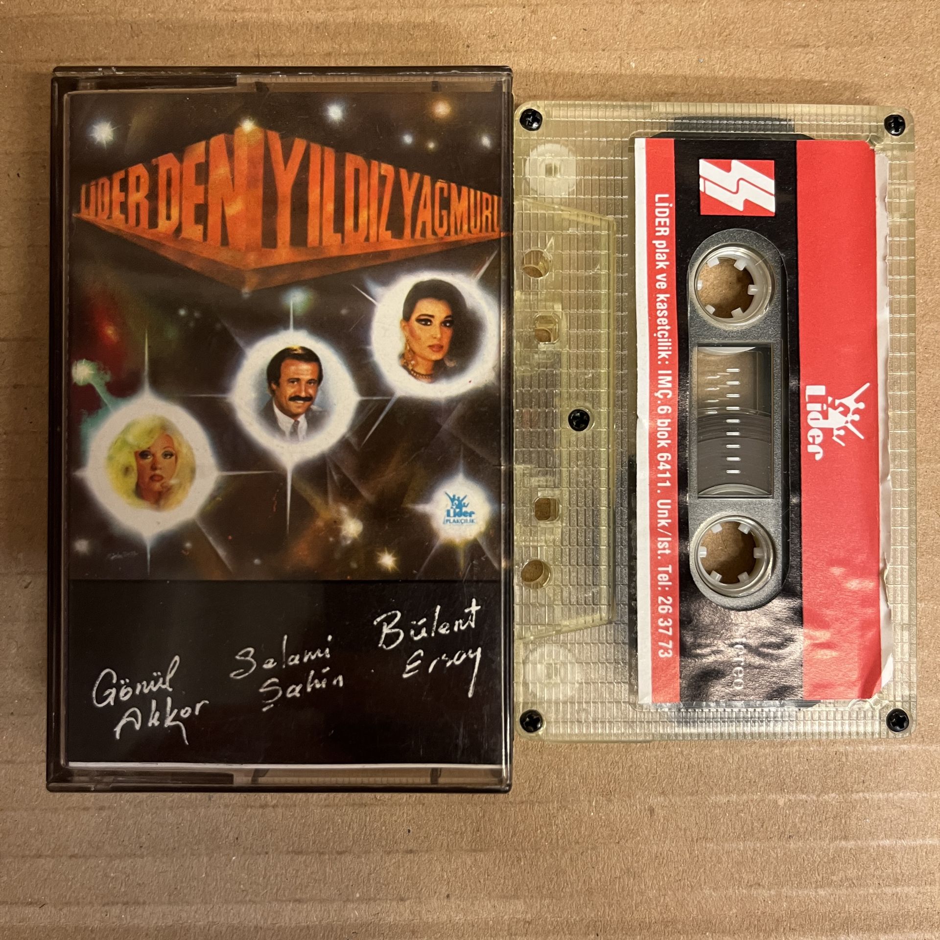 LİDER'DEN YILDIZ YAĞMURU - GÖNÜL AKKOR, SELAMİ ŞAHİN , BÜLENT ERSOY (1983) - KASET 2.EL