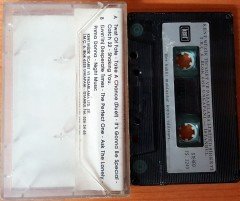 JOHN TRAVOLTA OLIVIA NEWTON JOHN - TWO OF A KIND CASSETTE MADE IN TURKEY ''USED''