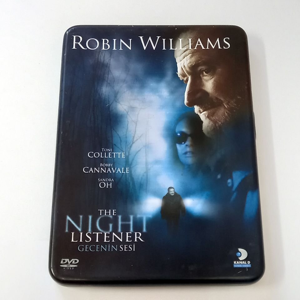 THE NIGHT LISTENER - GECENİN SESİ - ROBIN WILLIAMS, TONI COLLETTE, BOBBY CANNAVALE - METAL KUTU DVD 2.EL