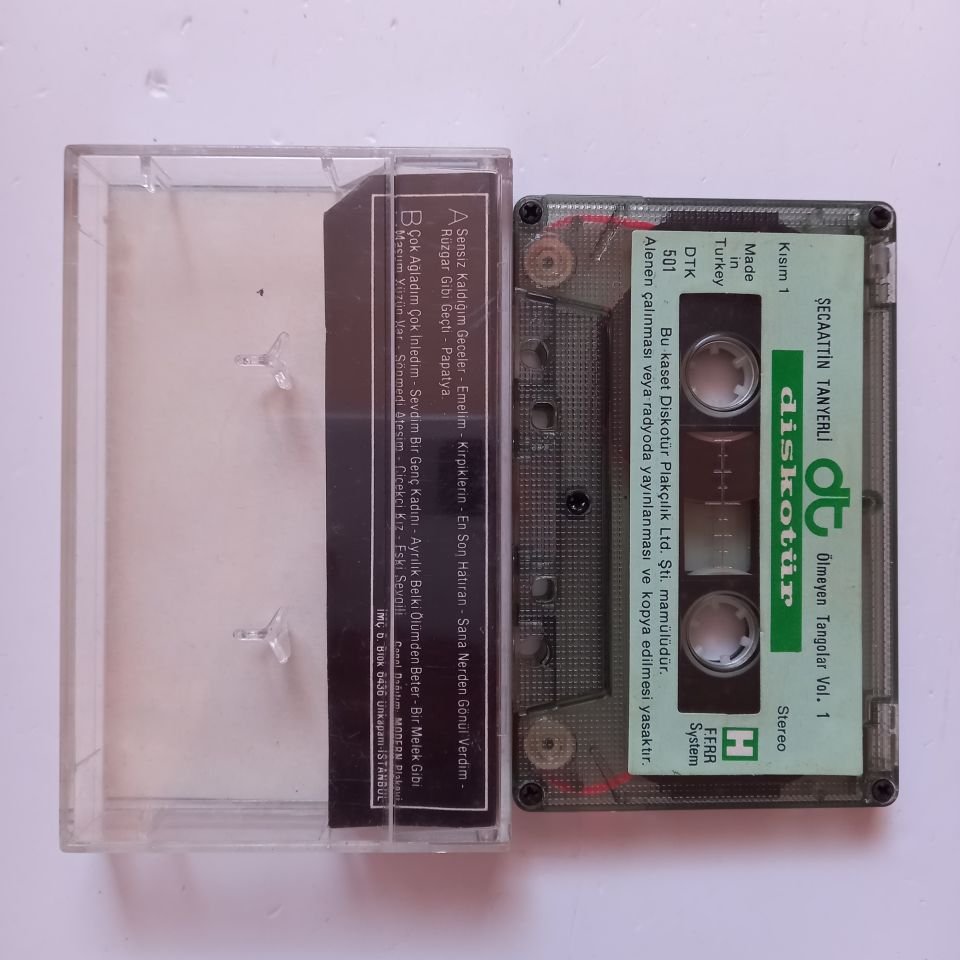 ŞECAATTİN TANYERLİ - ÖLMEYEN TANGOLAR / VOL. 1 - KASET 2.EL