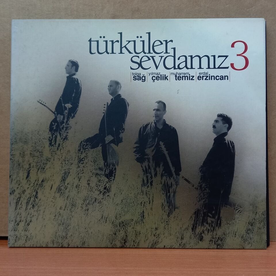 TÜRKÜLER SEVDAMIZ 3 / TOLGA SAĞ, YILMAZ ÇELİK, MUHARREM TEMİZ, ERDAL ERZİNCAN - CD 2.EL