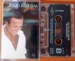 JULIO IGLESIAS - EN FRANÇAIS (2004) SONY CASSETTE MADE IN TURKEY ''USED''
