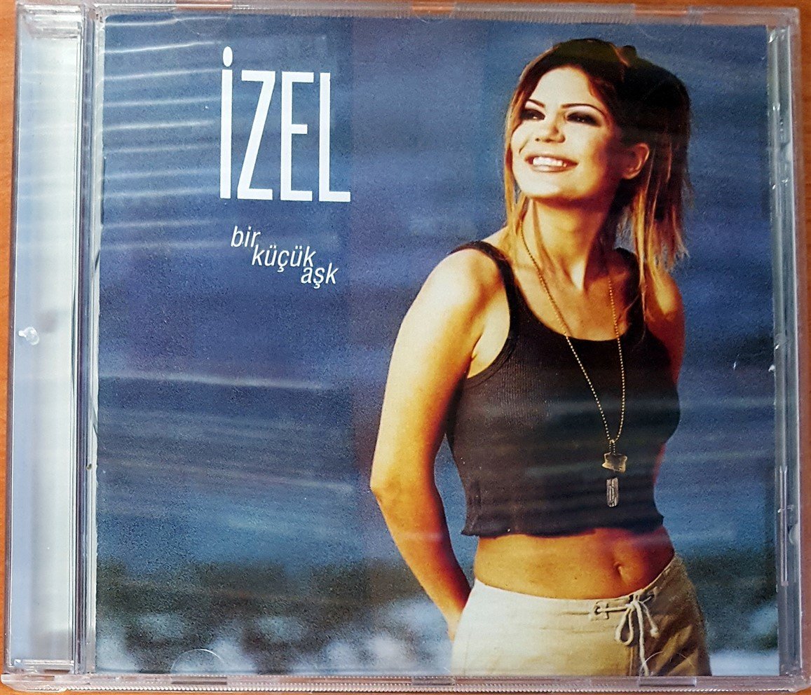 İZEL - BİR KÜÇÜK AŞK (1999) - CD 2.EL