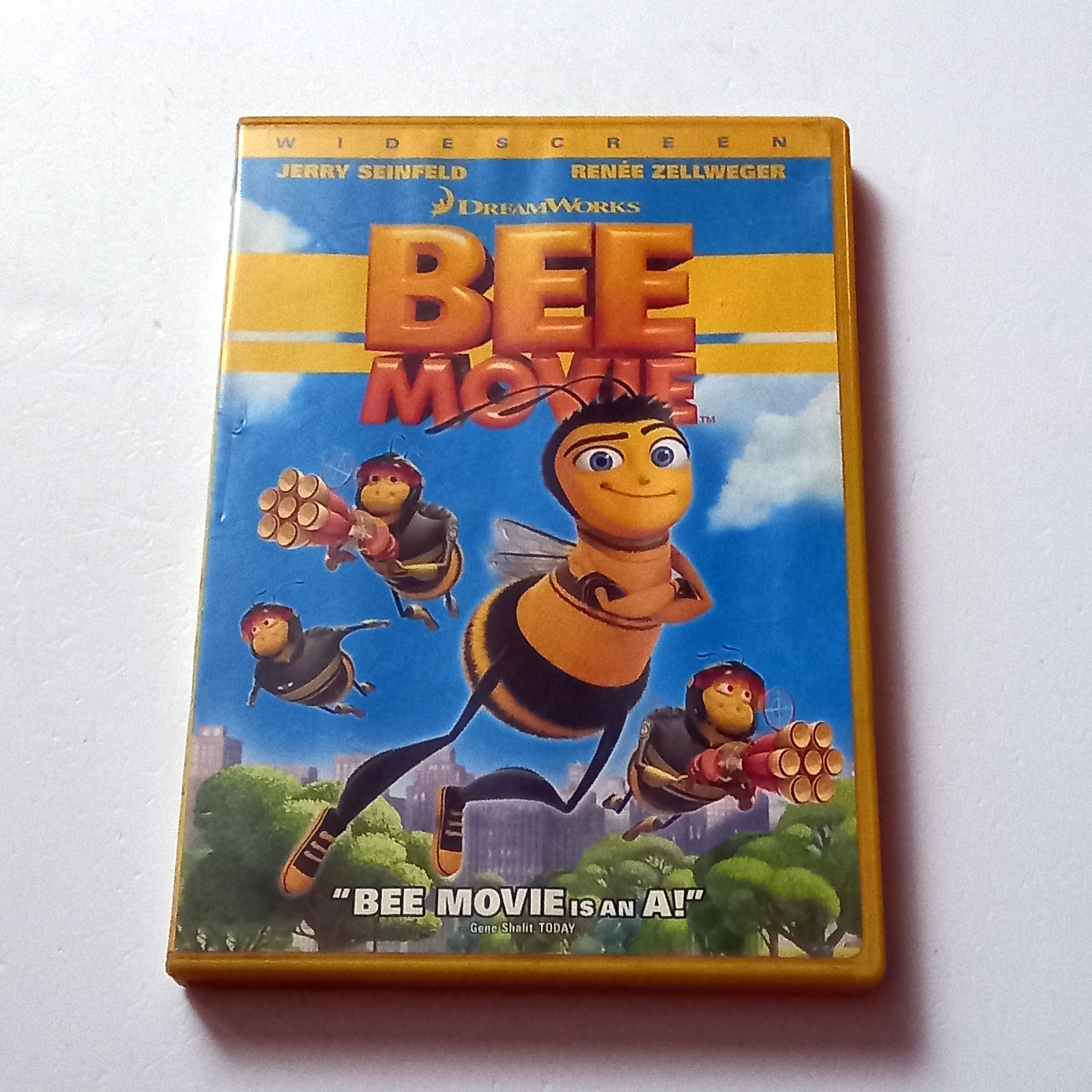 BEE MOVIE - ANİMASYON - SES.: JERRY SEINFELD, RENÉE ZELLWEGER - YÖN.: S. SMITH, S. HICKNER - DVD 1. BÖLGE TÜRKÇE ALTYAZI YOKTUR 2. EL