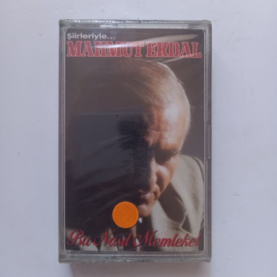 MAHMUT ERDAL - ŞİİRLERİYLE MAHMUT ERDAL / BU NASIL MEMLEKET (1998) - KASET SIFIR