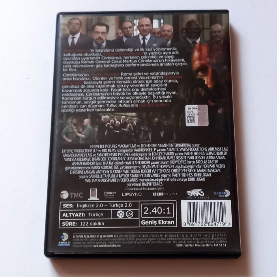CORIOLANUS - RALPH FIENNES, GERARD BUTLER, YÖN.: RALPH FIENNES - DVD 2.EL