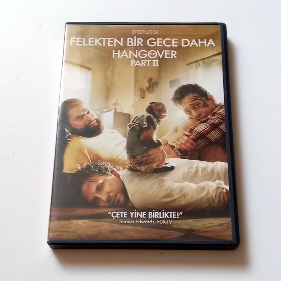 THE HANGOVER PART II / FELEKTEN BİR GECE DAHA - BRADLEY COOPER, ED HELMS, ZACH GALIFIANAKIS - YÖN.:TODD PHILLIPS - DVD 2.EL