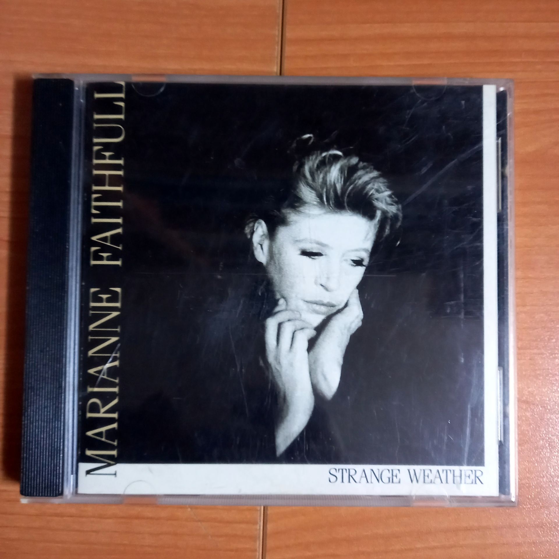 MARIANNE FAITHFULL – STRANGE WEATHER (1987) - CD 2.EL