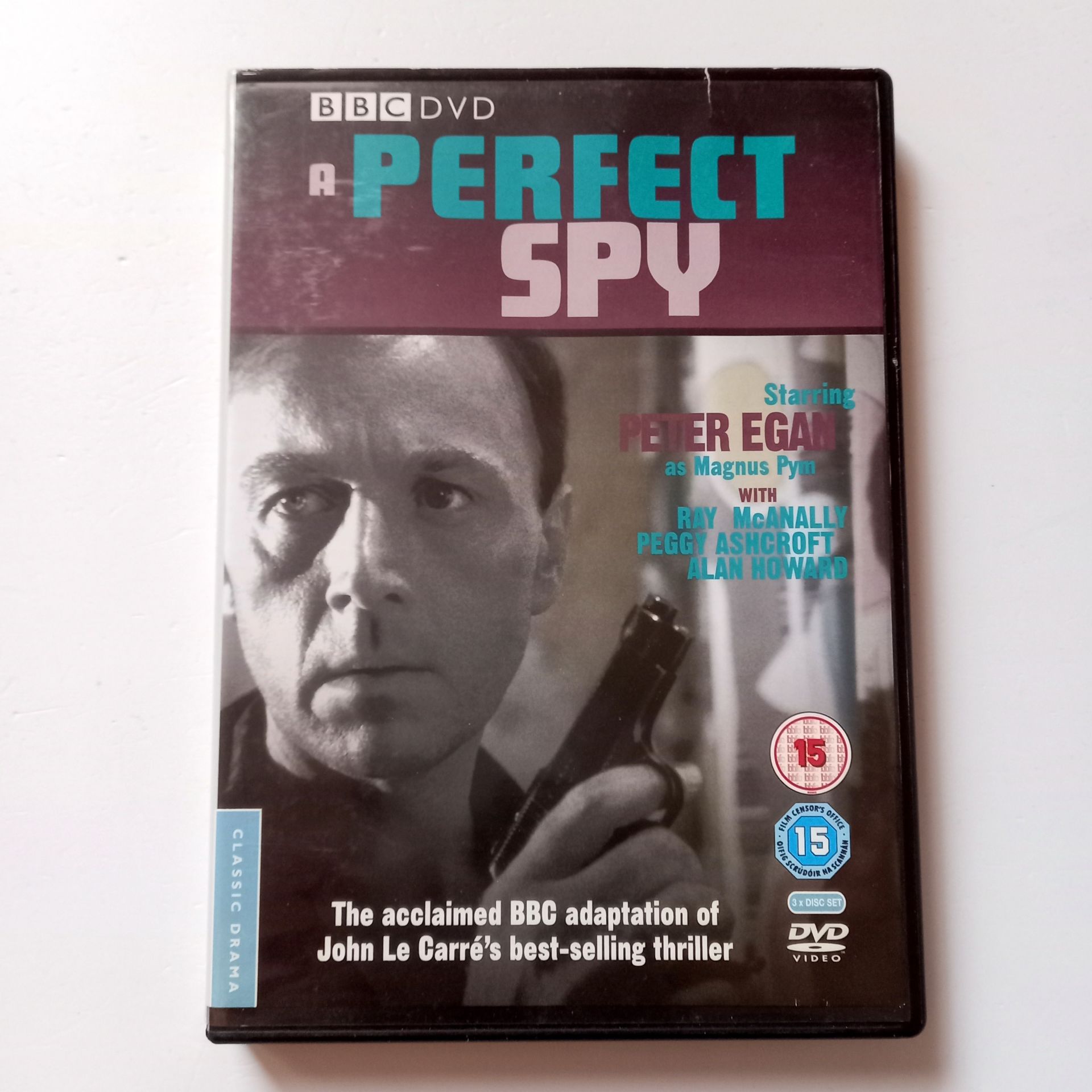 A PERFECT SPY - PETER EGAN, RAY MC ANALLY - MİNİ DİZİ - 3 DVD 2.EL TR ALTYAZI YOKTUR