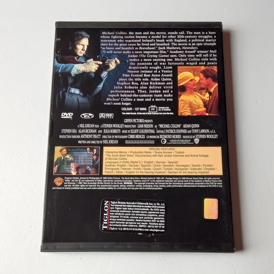 MICHAEL COLLINS - LIAM NEESON, AIDAN QUINN, STEPHEN REA, ALAN RICKMAN, JULIA ROBERTS - YÖN.: NEIL JORDAN - DVD SNAPCASE 2.EL