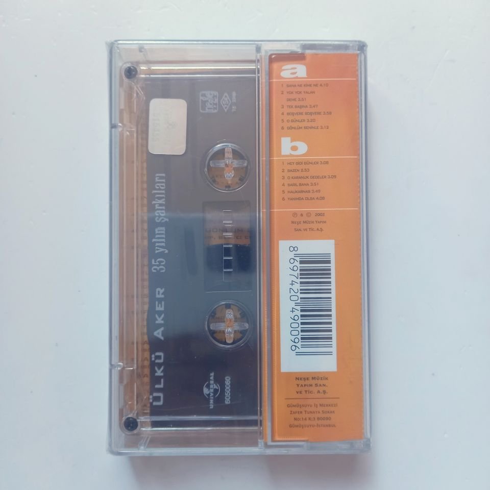 ÜLKÜ AKER - 35 YILIN ŞARKILARI (2002) - KASET SIFIR