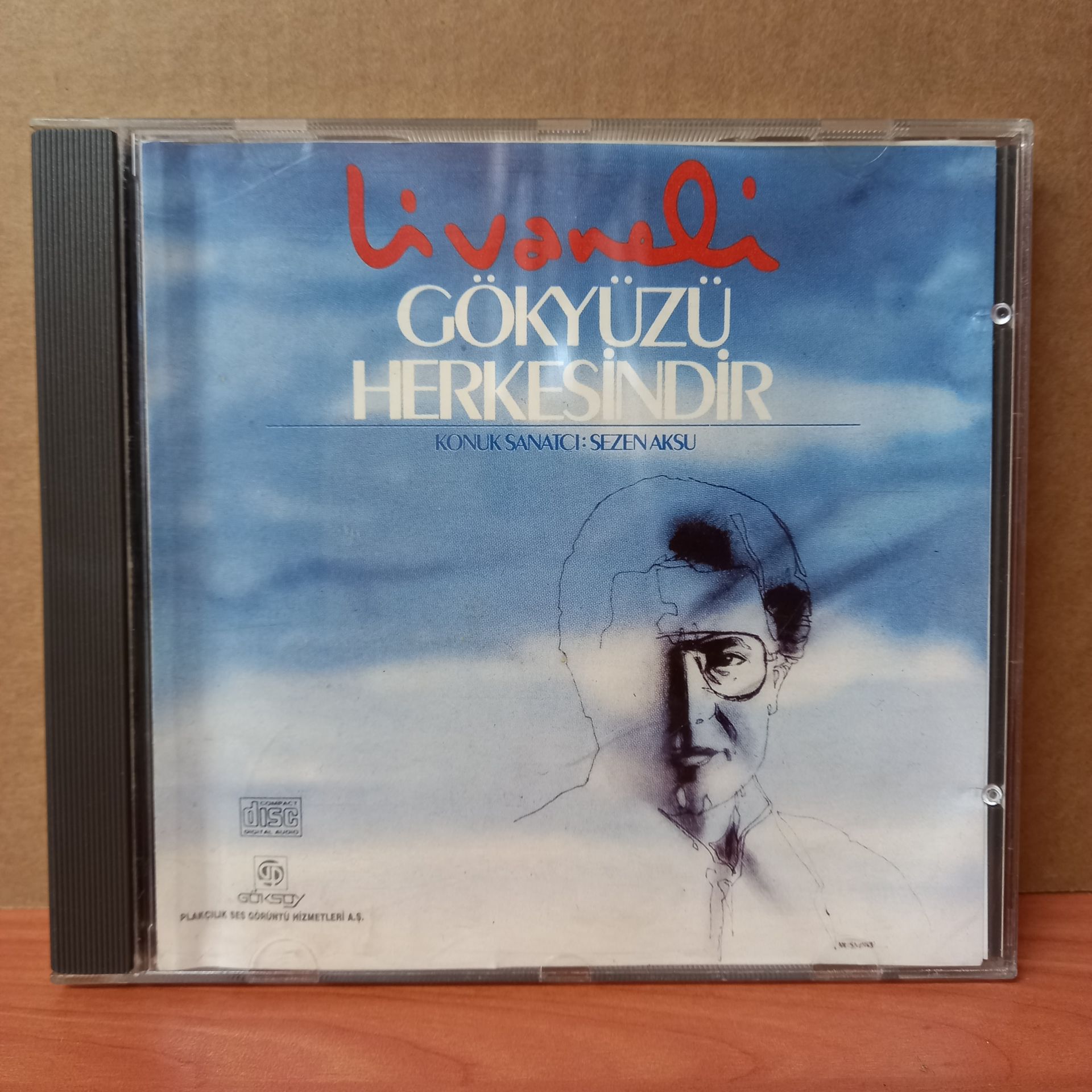 ZÜLFÜ LİVANELİ - GÖKYÜZÜ HERKESİNDİR (1989) - CD 2.EL