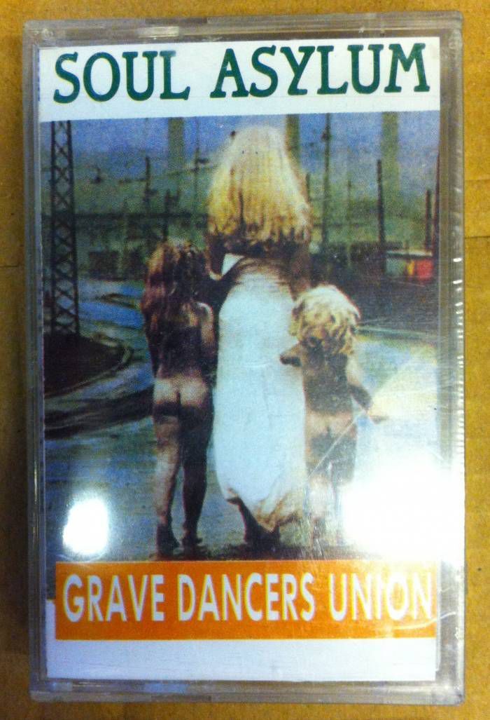 SOUL ASYLUM - GRAVE DANCERS UNION KASET SIFIR