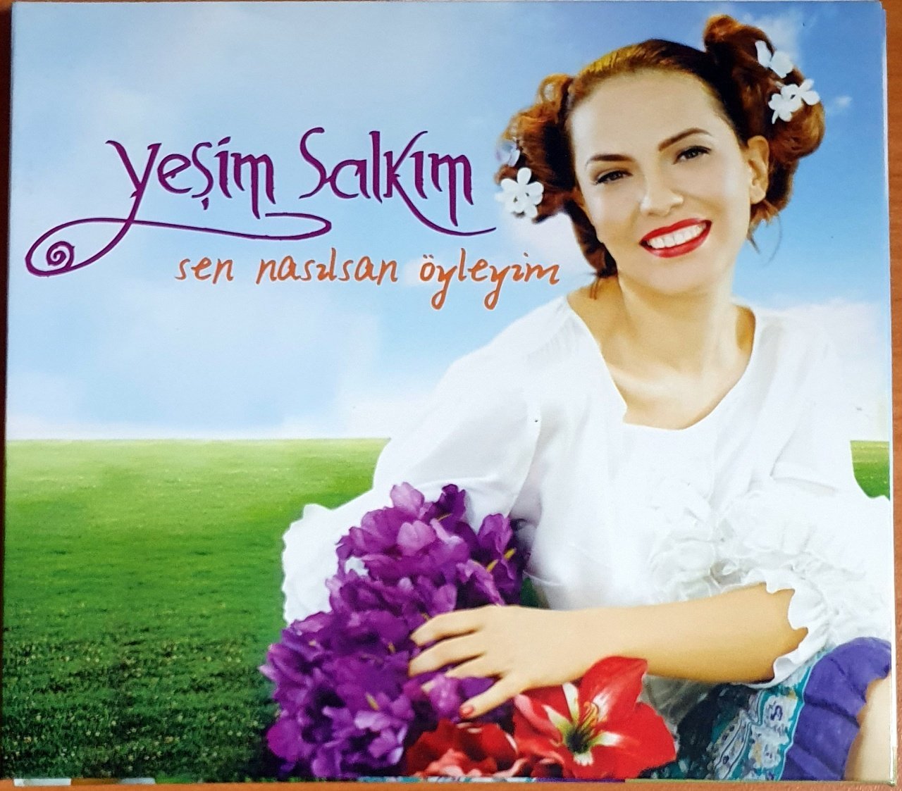 YEŞİM SALKIM - SEN NASILSAN ÖYLEYİM - CD 2.EL