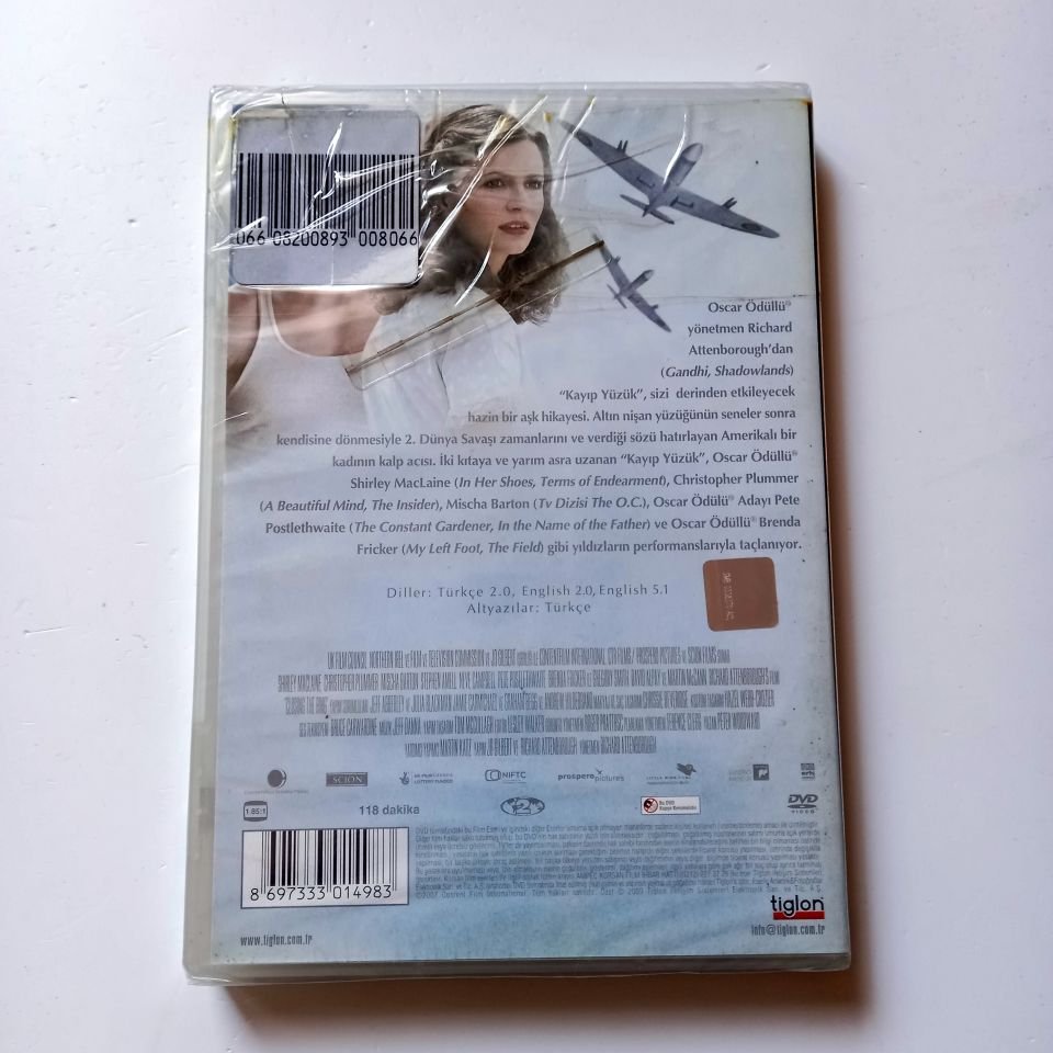 CLOSING THE RING - KAYIP YÜZÜK - SHIRLEY MACLAINE, CHRISTOPHER PLUMMER, YÖN.: RICHARD ATTENBOROUGH - DVD AMBALAJINDA SIFIR