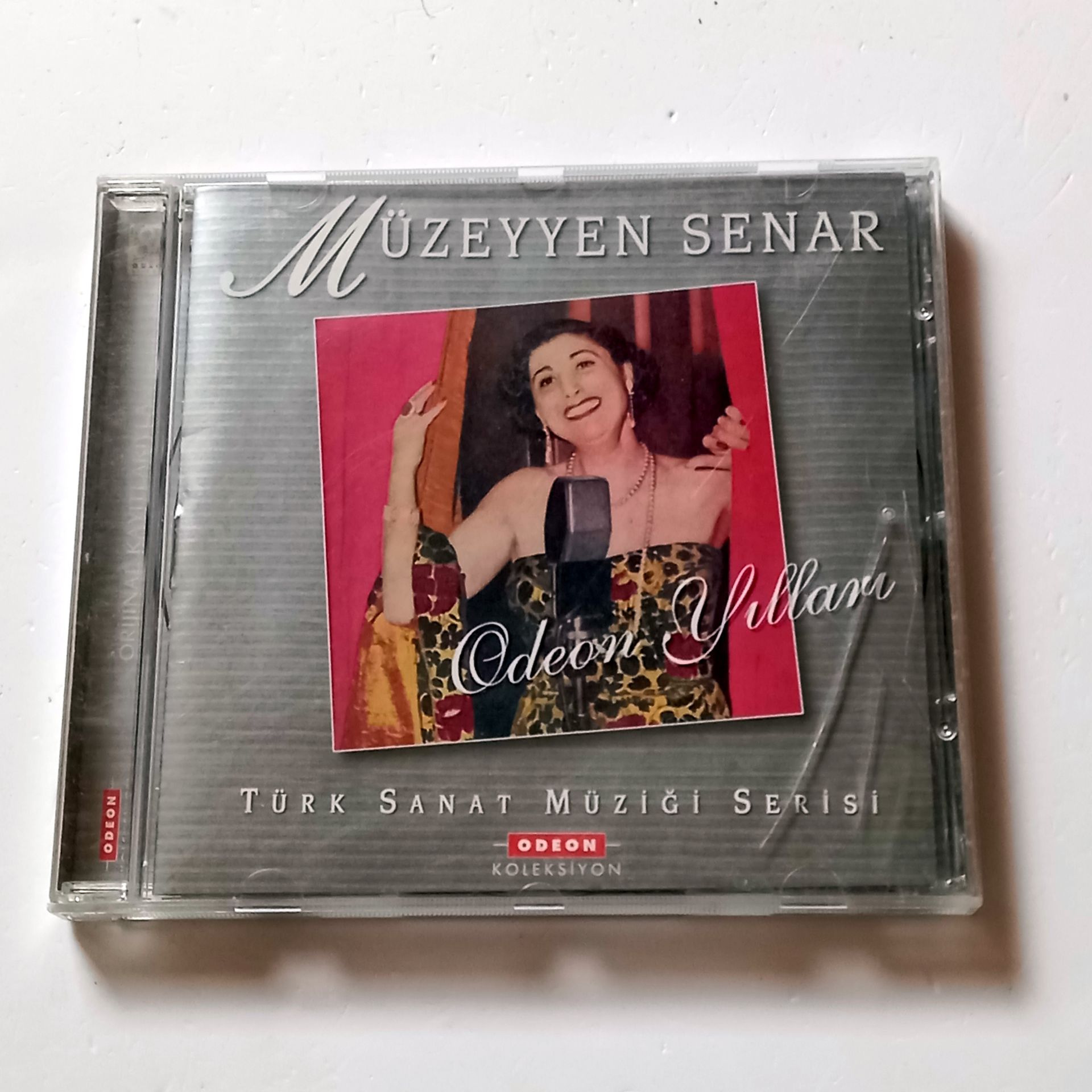 MÜZEYYEN SENAR - ODEON YILLARI - CD ODEON KOLEKSİYON 2.EL
