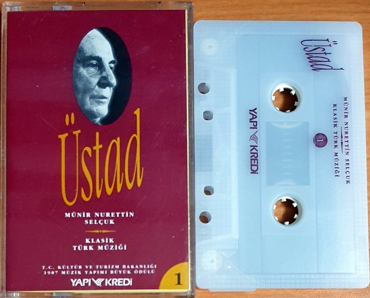 ÜSTAD / MÜNİR NURETTİN SELÇUK 1 / KLASİK TÜRK MÜZİĞİ - KASET YAPI KREDİ 2.EL