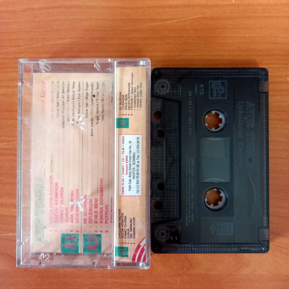 AYŞE TUNALI - UYKULARIM KAÇIYOR (1990) - KASET 2.EL