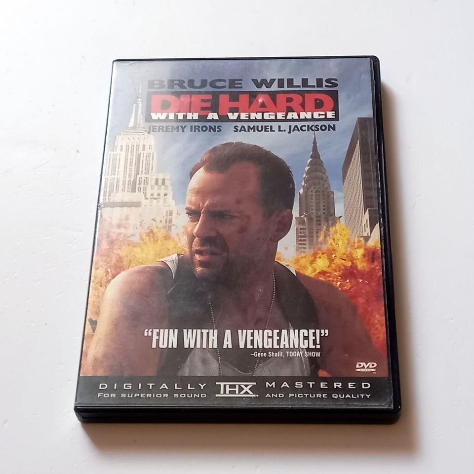 DIE HARD WITH A VENGEANCE - BRUCE WILLIS, JEREMY IRONS, SAMUEL L. JACKSON - YÖN.: JOHN MCTIERNAN - DVD 1.BÖLGE TÜRKÇE ALTYAZI YOKTUR 2.EL