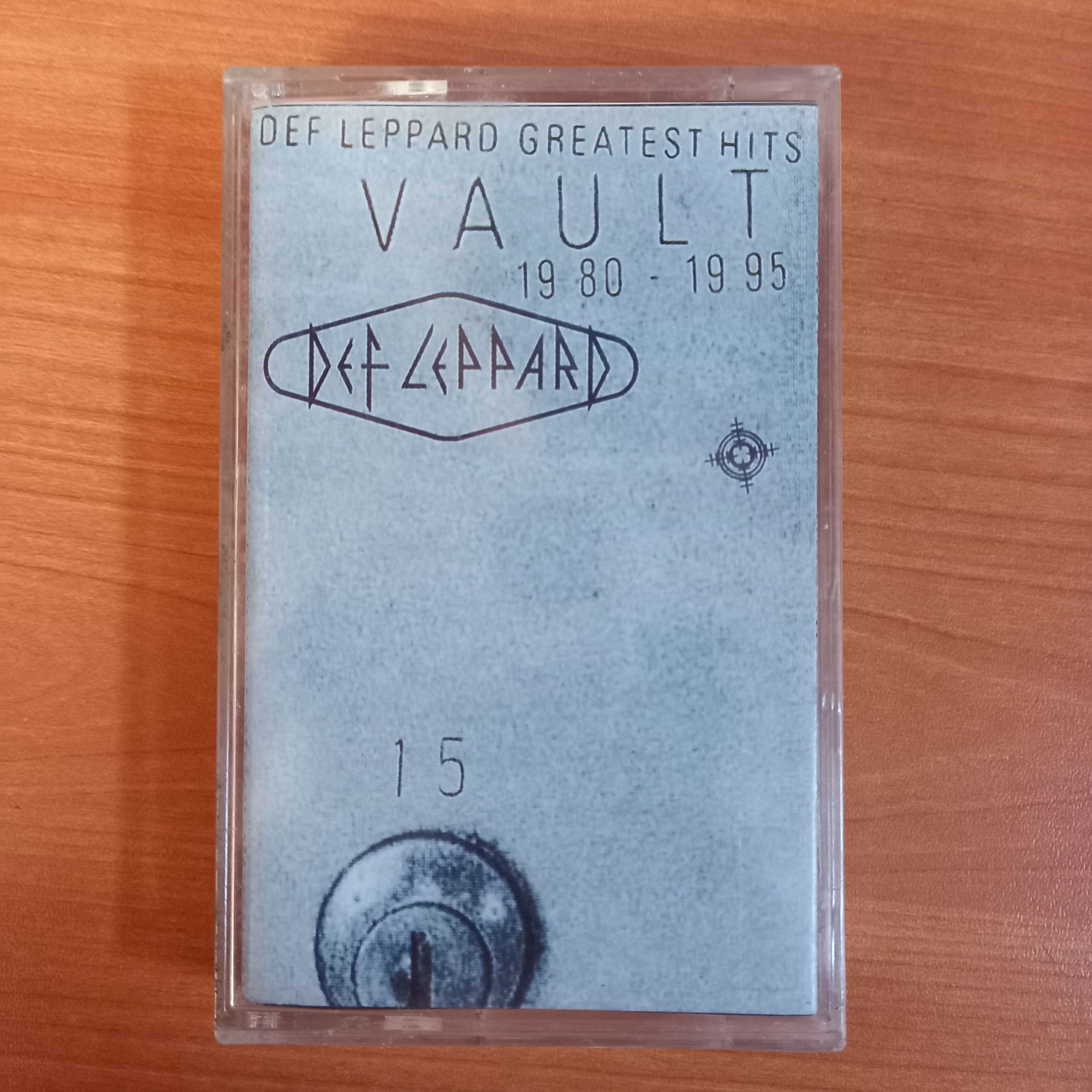 DEF LEPPARD – VAULT: DEF LEPPARD GREATEST HITS 1980-1995 (1995) - KASET SIFIR