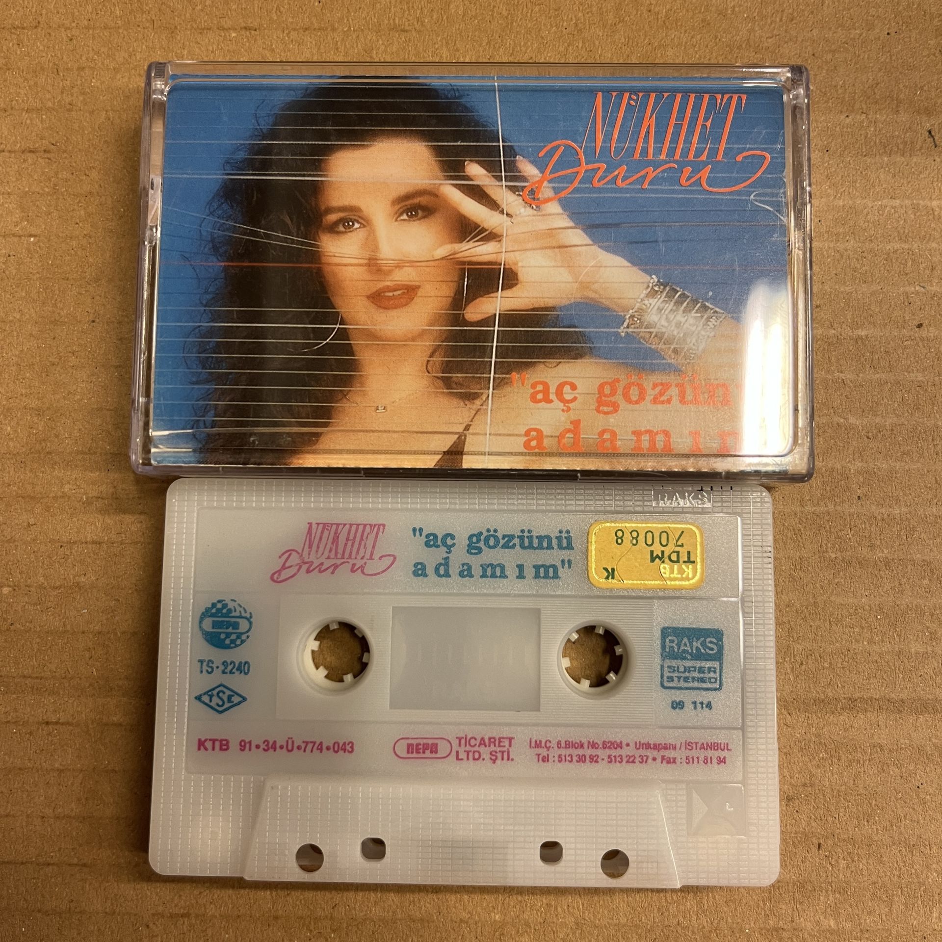 NÜKHET DURU - AÇ GÖZÜNÜ ADAMIM (1991) - KASET 2.EL