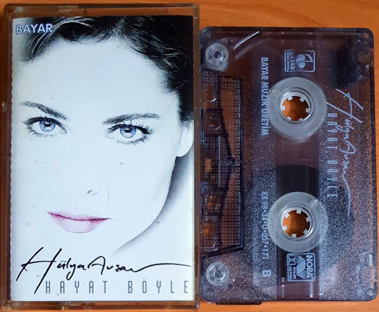 HÜLYA AVŞAR - HAYAT BÖYLE (1998) - KASET BAYAR MÜZİK 2.EL