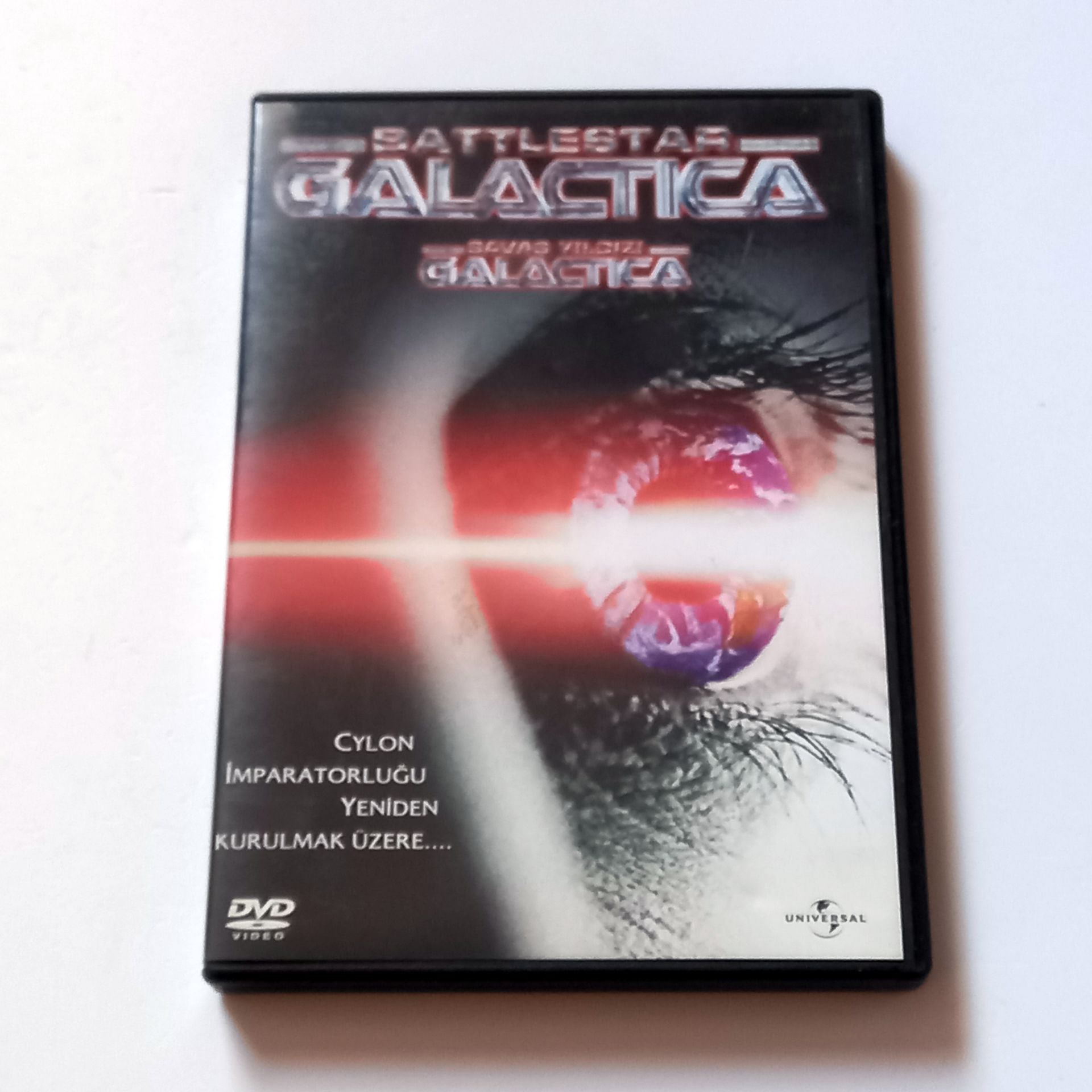 BATTLESTAR GALACTICA - SAVAŞ YILDIZI GALACTICA - MARY MCDONNELL, KATEE SACKHOFF, TRICIA HELFER - DVD 2.EL
