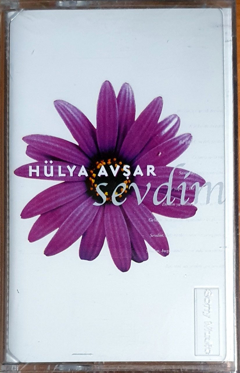 HÜLYA AVŞAR - SEVDİM - KASET SIFIR