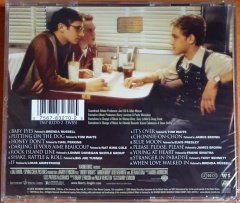 LIBERTY HEIGHTS SOUNDTRACK / BRENDA RUSSELL, TOM WAITS, CARL PERKINS, NAT KING COLE, JAMES BROWN, FRANK SINATRA (1999) - CD SIFIR
