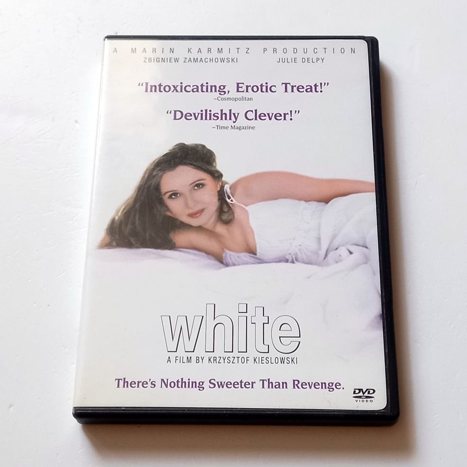 THREE COLORS: WHITE - ZBIGNIEW ZAMACHOWSKI, JULIE DELPY - YÖN.: KRZYSZTOF KIESLOWSKI - DVD 1.BÖLGE TÜRKÇE ALTYAZI YOKTUR 2.EL