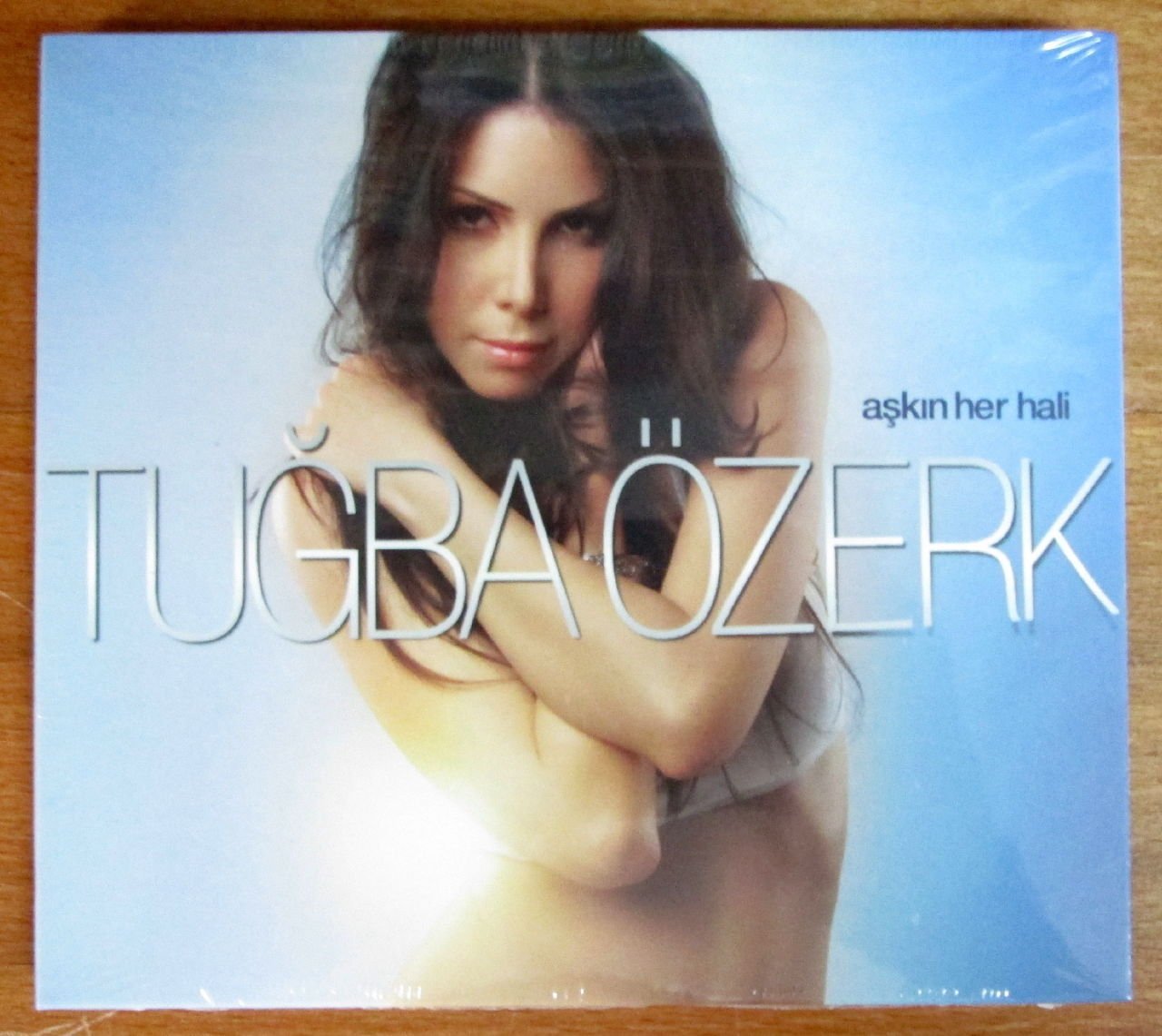 TUĞBA ÖZERK - AŞKIN HER HALİ CD SIFIR