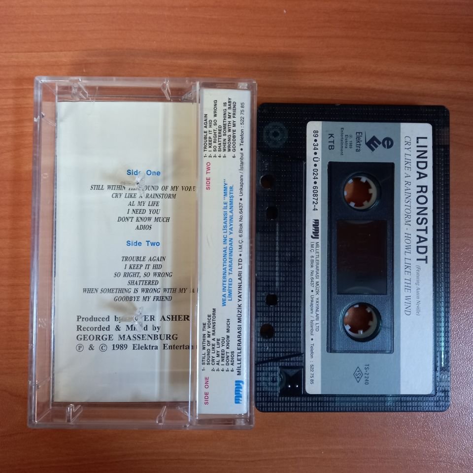 LINDA RONSTADT - CRY LIKE A RAINSTORM / HOWL LIKE IT / FEAT. AARON NEVILLE (1989) - KASET 2.EL