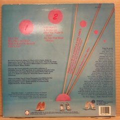 THE THREE DEGREES - AND HOLDING (1989) 2.EL PLAK