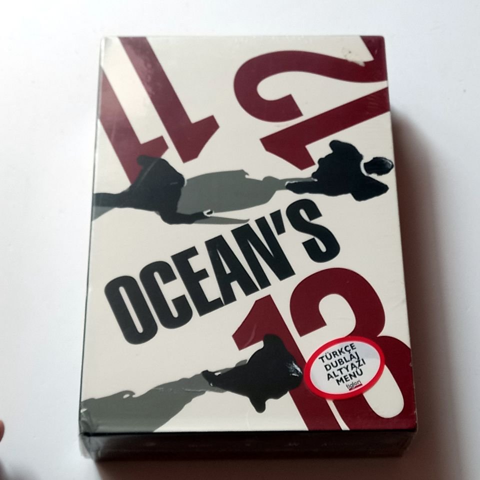 OCEAN\'S 11, 12, 13 - GEORGE CLOONEY, BRAD PITT, JULIA ROBERTS, MATT DAMON, YÖN.: STEVEN SODERBERGH - 3 DVD BOXSET AMBALAJINDA SIFIR