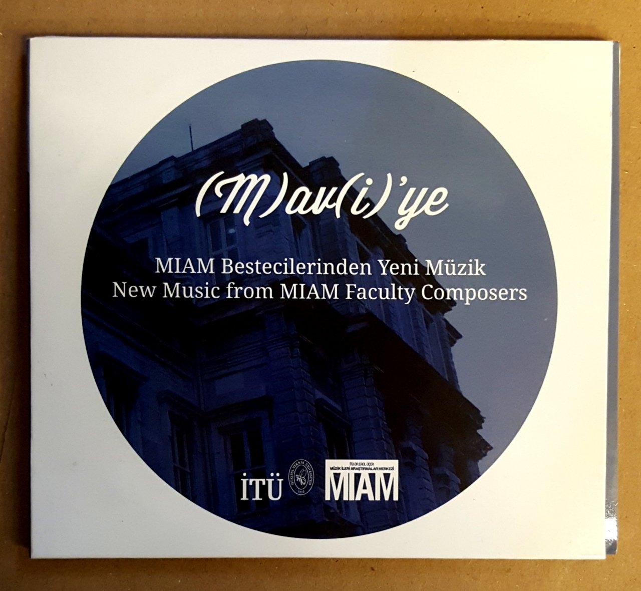 (M)AV(İ)'YE - MIAM BESTECİLERİNDEN YENİ MÜZİK - CD DIGIPACK 2.EL