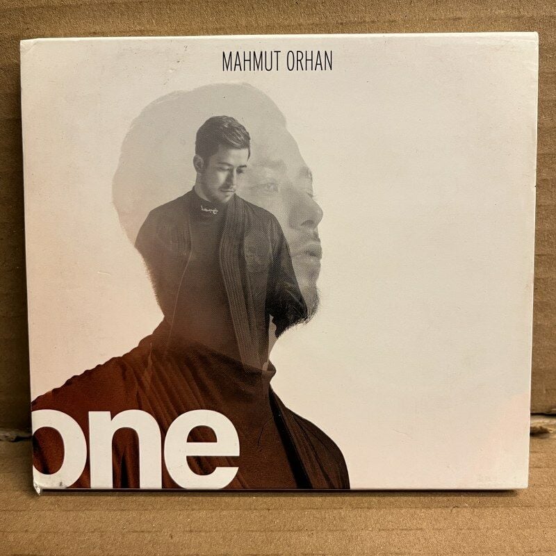 MAHMUT ORHAN - ONE [TARKAN, YALIN, SOFI TUKKER, MARK ELIYAHU, MANGA, TEOMANİ, AJDA PEKKAN,..]  (2018) CD 2.EL