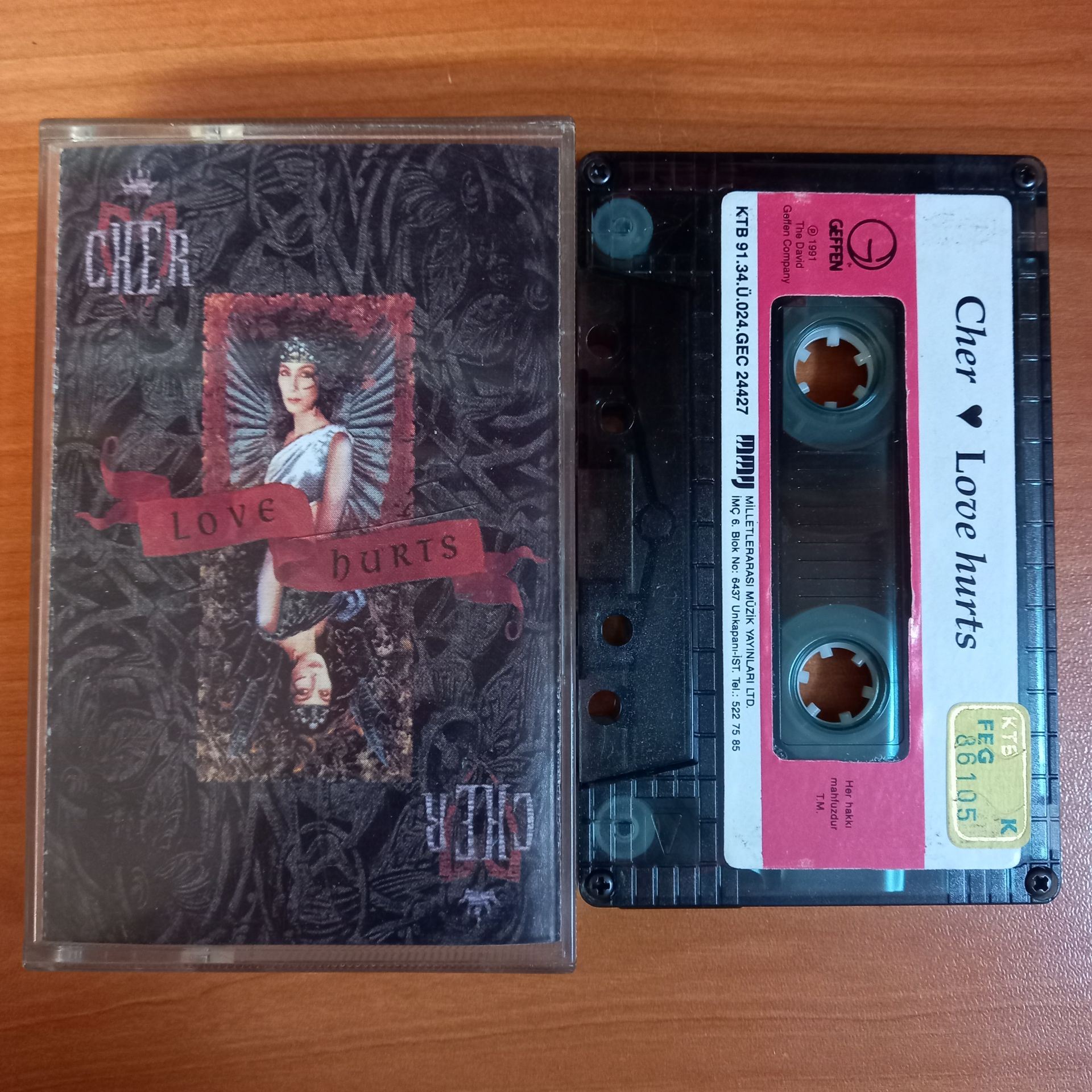 CHER - LOVE HURTS (1991) - KASET 2.EL