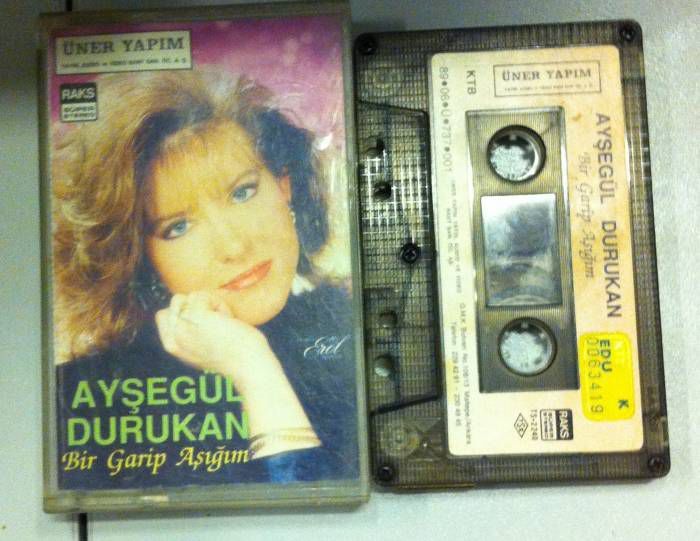 AYŞEGÜL DURUKAN BİR GARİP AŞIĞIM 2.EL KASET