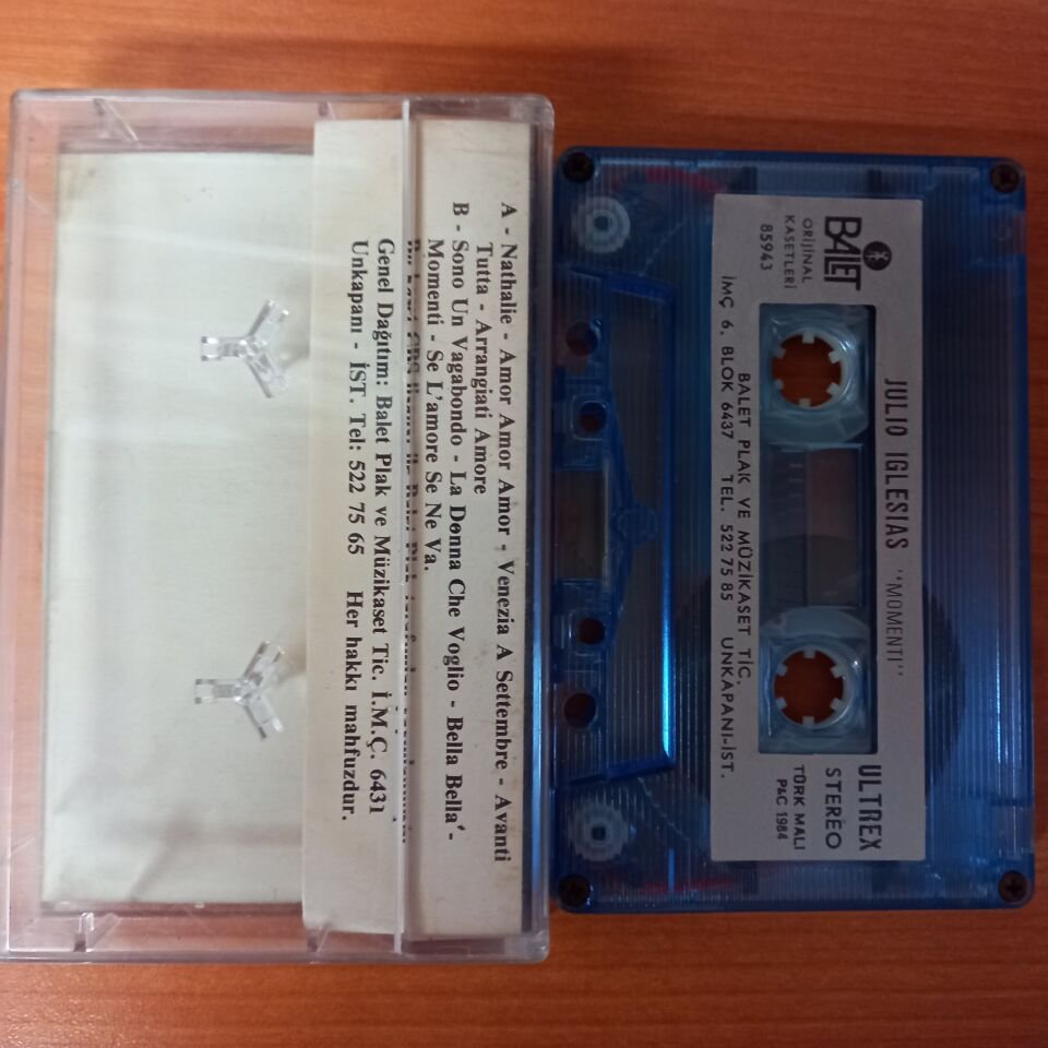 JULIO IGLESIAS - MOMENTI - KASET 2.EL