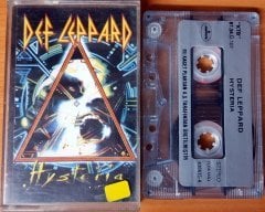 DEF LEPPARD - HYSTERIA (1987) PLAKSAN CASSETTE MADE IN TURKEY ''USED''