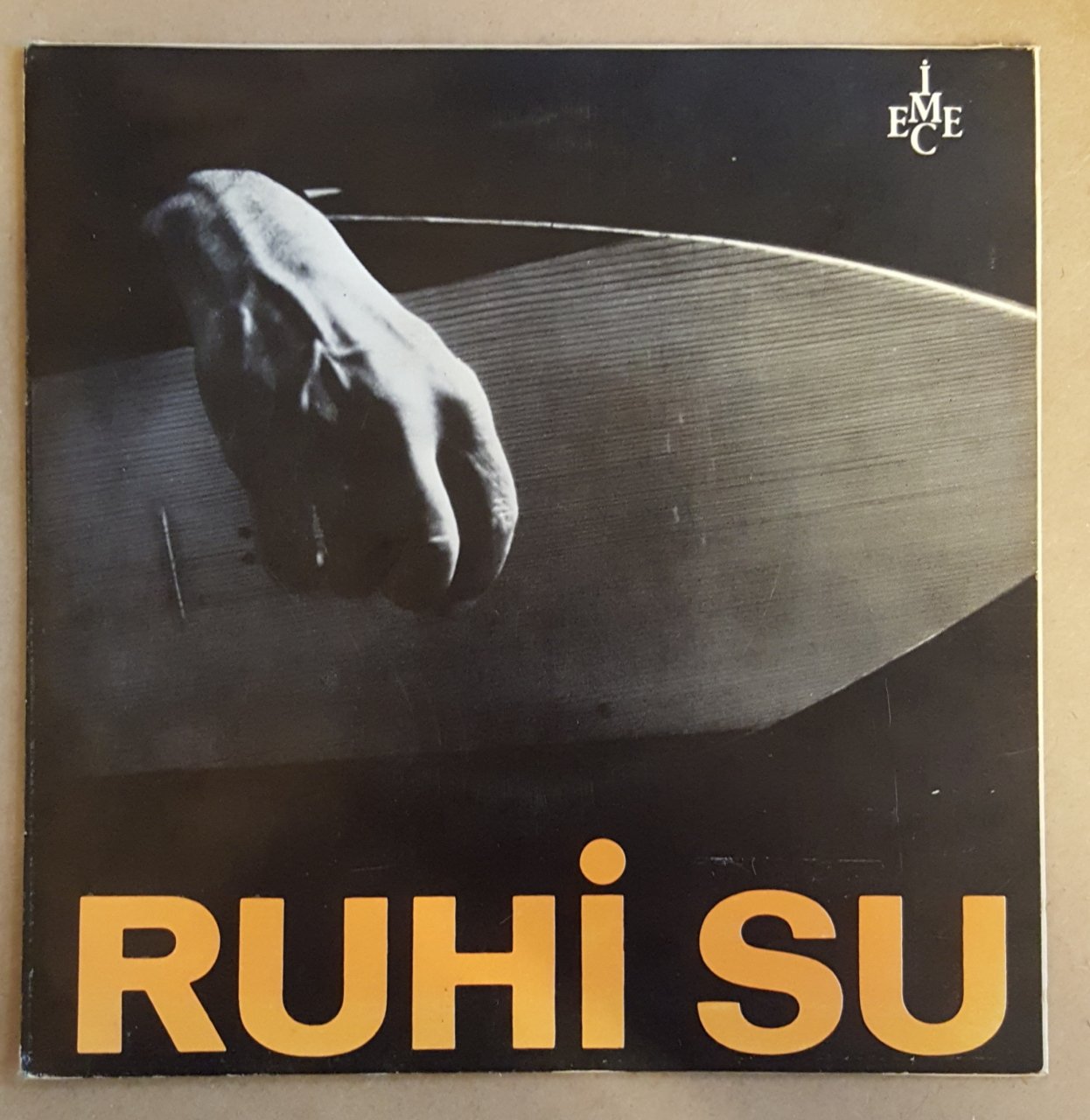 RUHİ SU - GÖKTE YILDIZ / BİR OYUN HAVASI - 7'' 45 DEVİR AÇILIR KAPAKLI İMECE PLAKLARI 2.EL