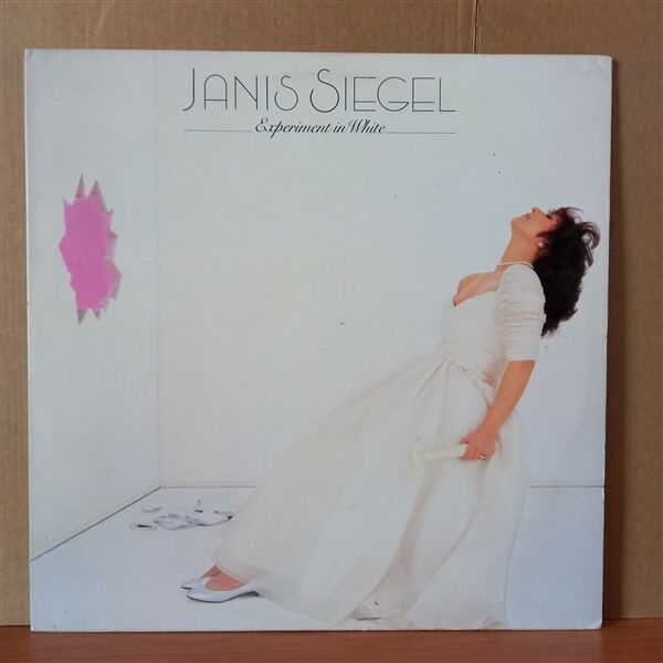JANIS SIEGEL – EXPERIMENT IN WHITE (1982) - LP 2.EL PLAK